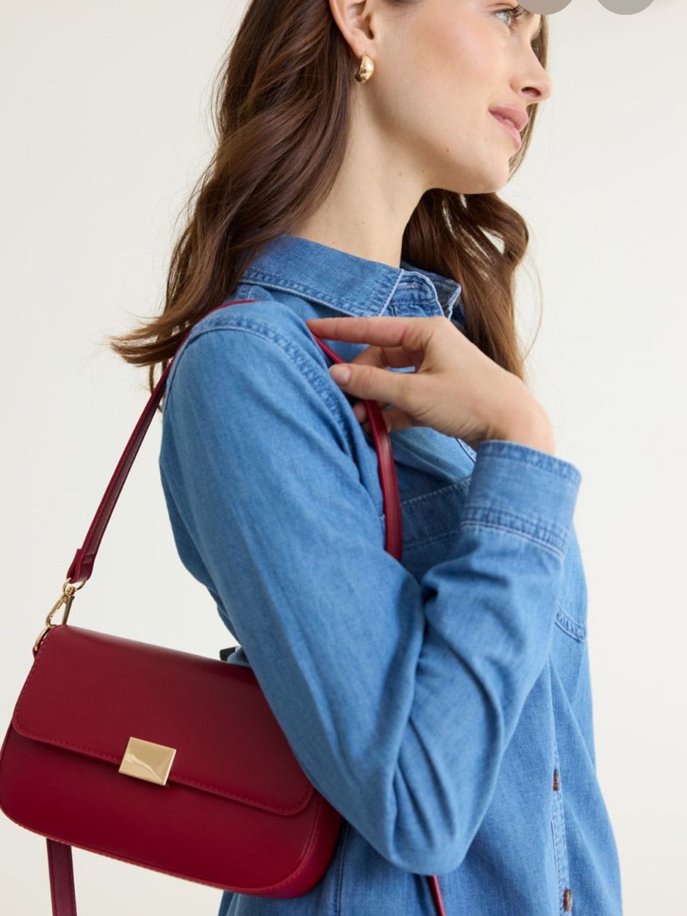 Classic Red Faux Leather Crossbody Bag - Elegant Everyday Handbag